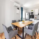 Διαμέρισμα In Tribunj Near Sandy