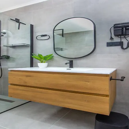 Apartment In Tribunj Near Sandy Tribunj (Sibenik-Knin)